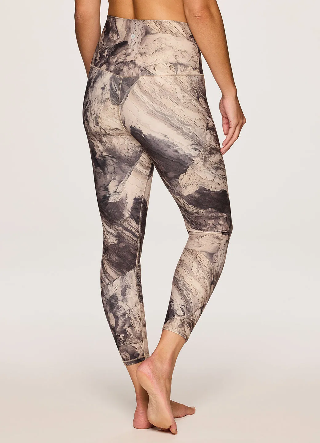 Concrete Dreams Super Soft 7/8 Legging