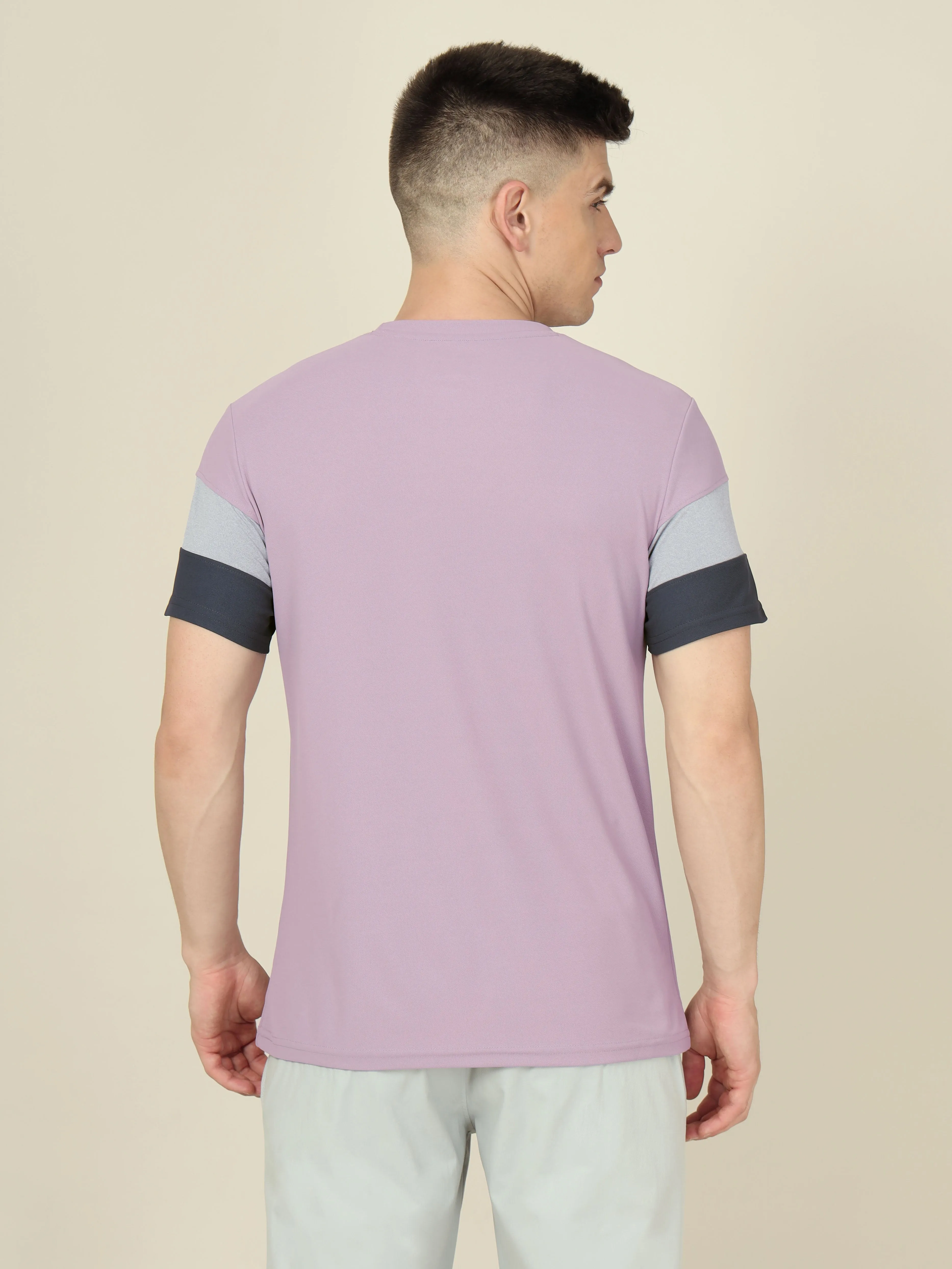 Men Colorblock Slim Fit Crew Neck T-shirt with MATPIQ