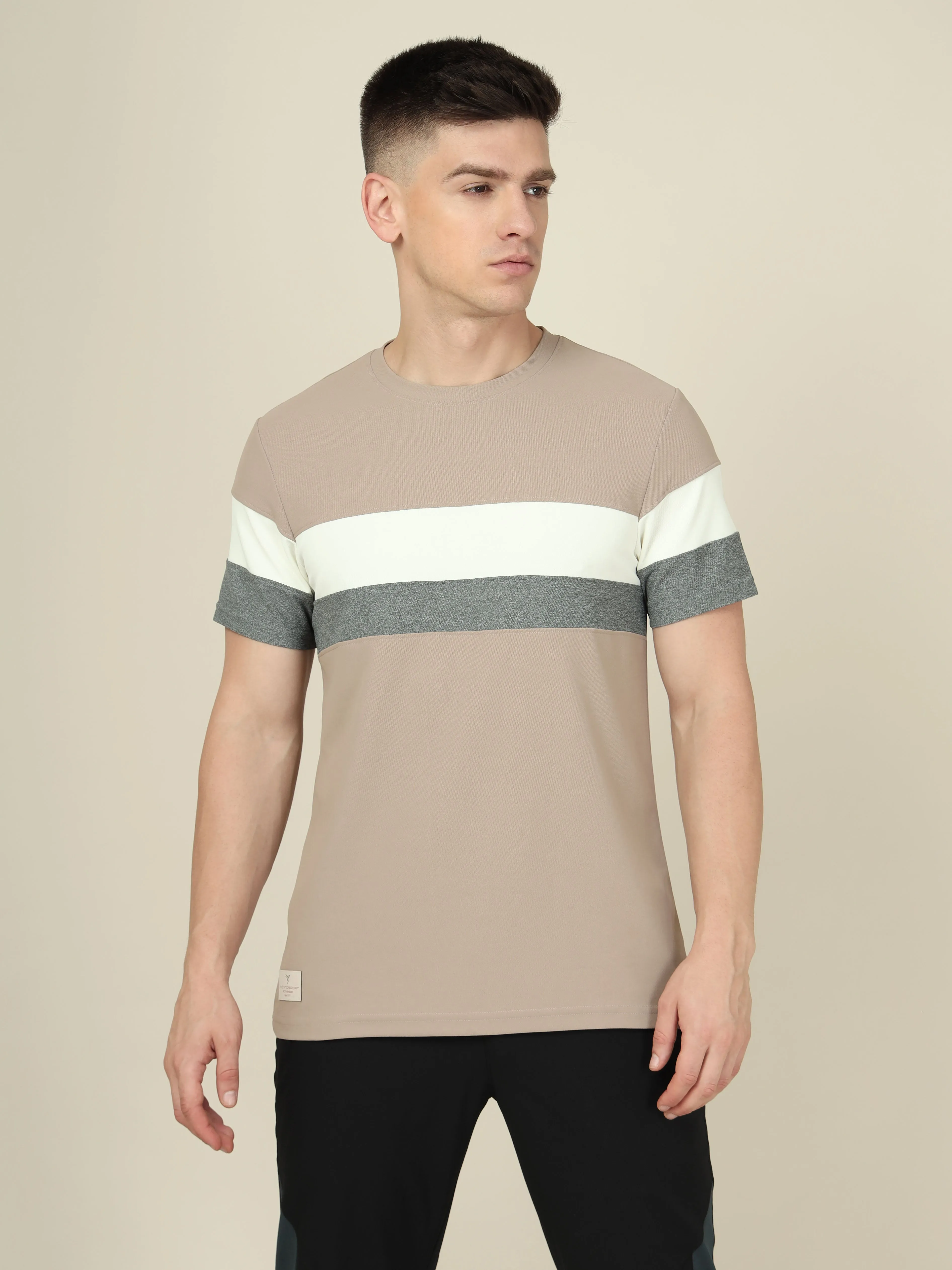 Men Colorblock Slim Fit Crew Neck T-shirt with MATPIQ