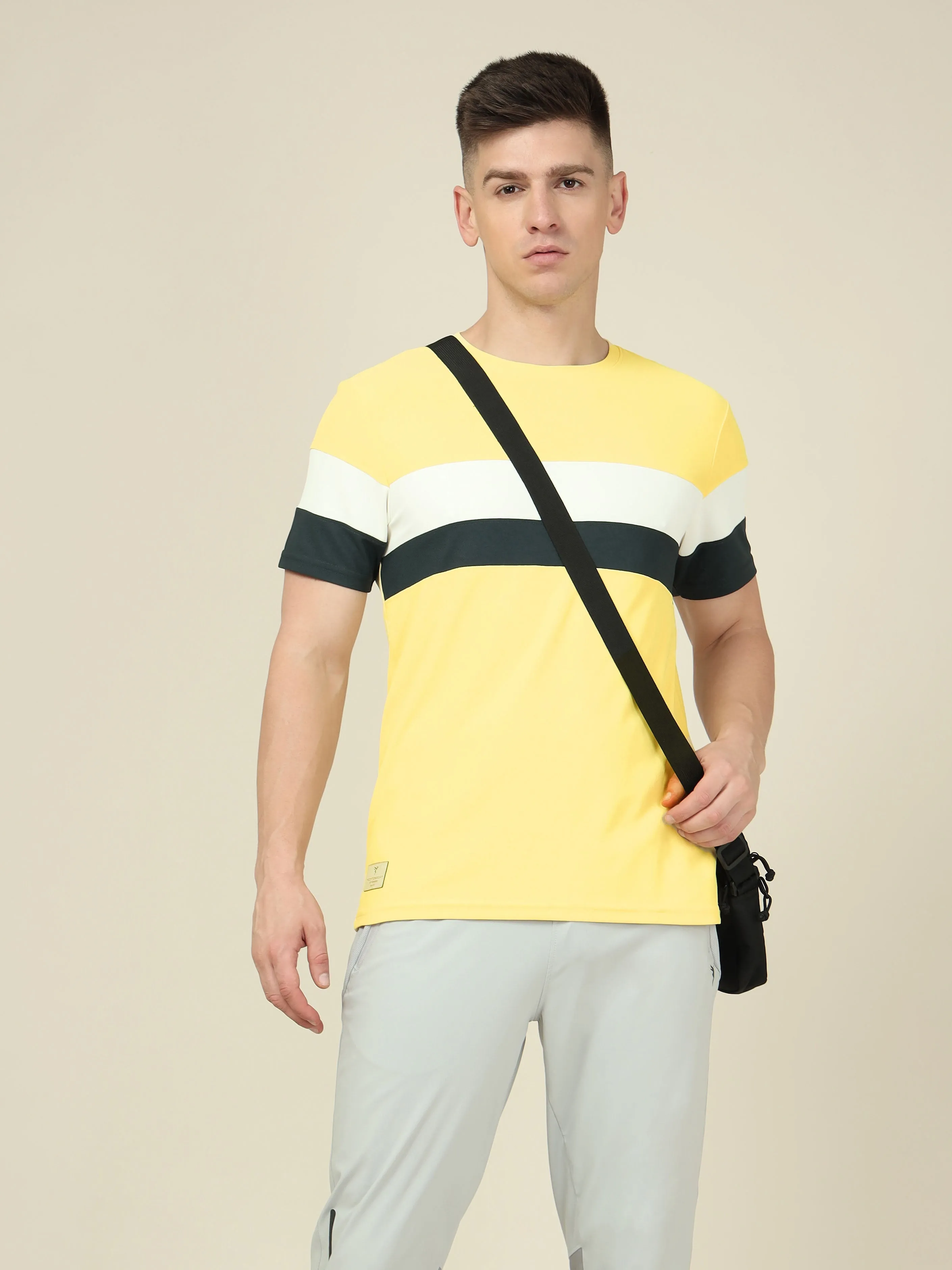 Men Colorblock Slim Fit Crew Neck T-shirt with MATPIQ